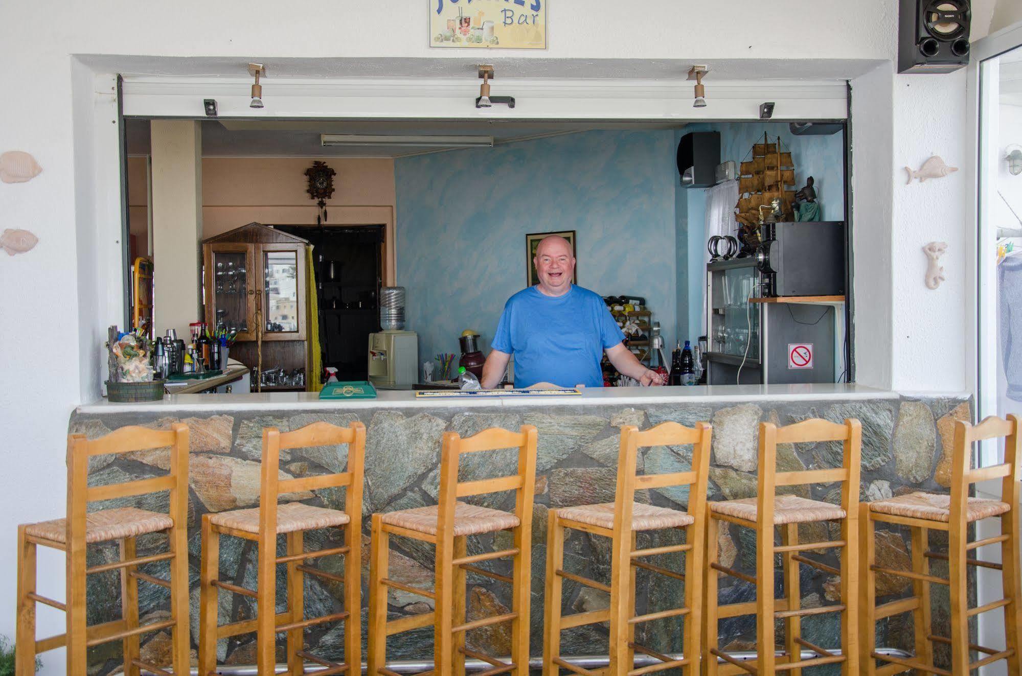 George & Irene Hotel イオス島 チョーラ エクステリア 写真